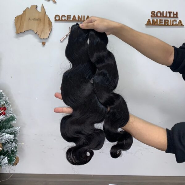 Body Wave Hair Weave 100% Human Hair Bundles Natural Texture Double Weft Long Lasting for Wholesale & Salon Use