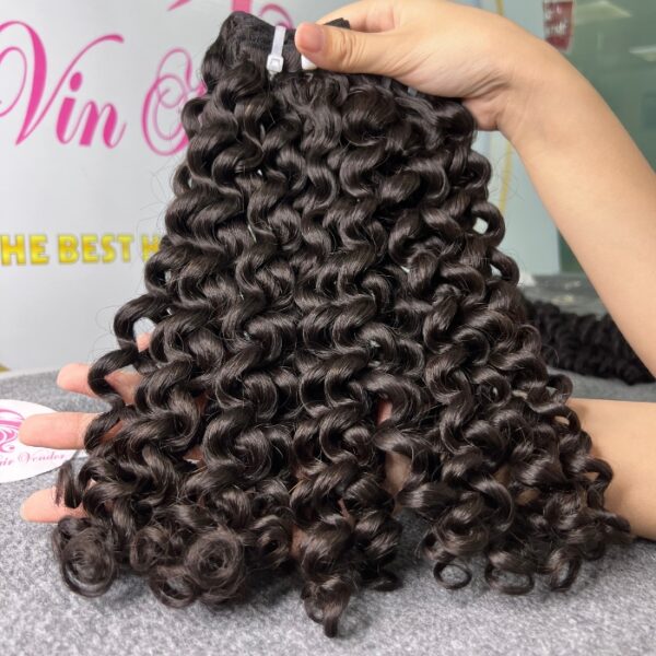 Jerry Curly Hair Weave 100% Human Hair Extensions Natural Bounce Long Lasting Texture Remy Cuticle Aligned Wholesale